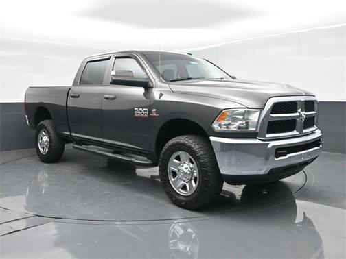2018 RAM 2500 Tradesman Crew Cab 4x4 6'4' Box