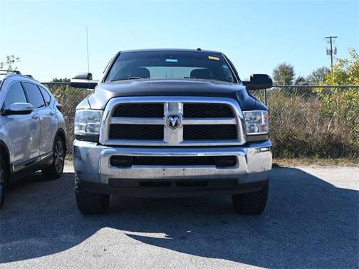2018 RAM 2500 Tradesman Crew Cab 4x4 6'4' Box