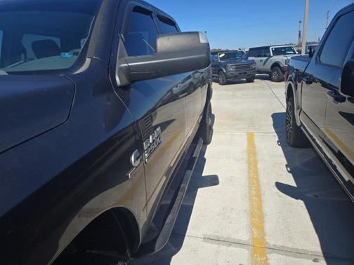 2018 RAM 2500 Tradesman Crew Cab 4x4 6'4' Box