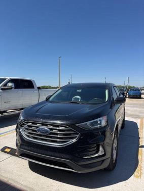 Agate Black Metallic 2022 Ford Edge SEL