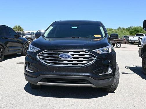 Agate Black Metallic 2022 Ford Edge SEL