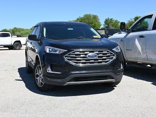 Agate Black Metallic 2022 Ford Edge SEL