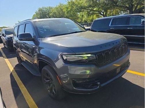 Baltic Gray Metallic Clearcoat 2024 Jeep Wagoneer Series II Carbide 4x2