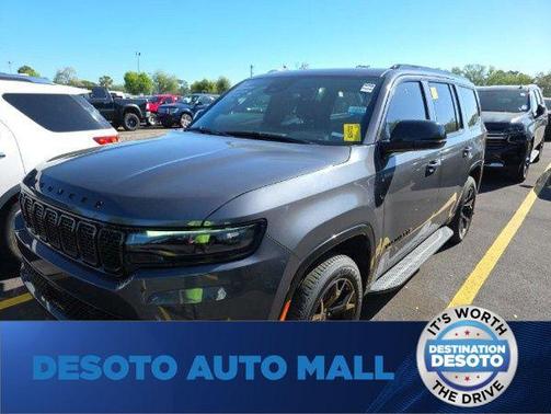 Baltic Gray Metallic Clearcoat 2024 Jeep Wagoneer Series II Carbide 4x2