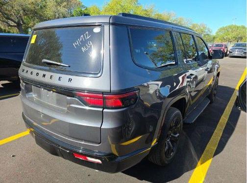 Baltic Gray Metallic Clearcoat 2024 Jeep Wagoneer Series II Carbide 4x2