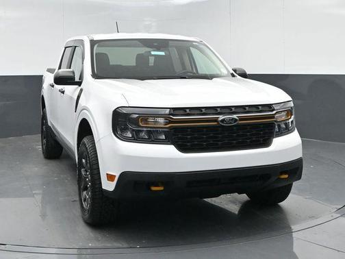 Oxford White 2024 Ford Maverick XLT