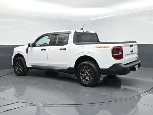 Oxford White 2024 Ford Maverick XLT