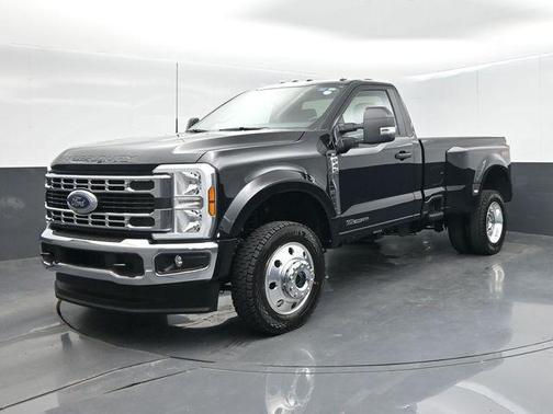 Black Metallic 2026 Ford F-450 XL