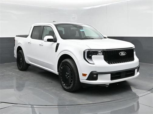 2025 Ford Maverick Lobo Standard
