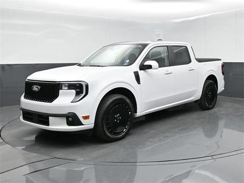 2025 Ford Maverick Lobo Standard