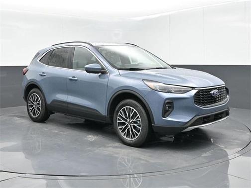 2025 Ford Escape PHEV SE