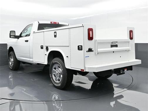 2023 RAM 3500 Tradesman Regular Cab 4x4 8' Box