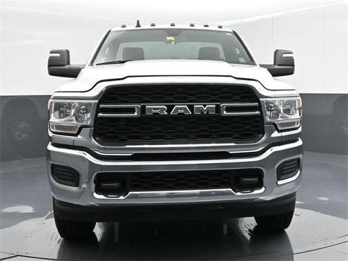 2023 RAM 3500 Tradesman Regular Cab 4x4 8' Box