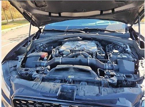 2023 Jaguar F-PACE SVR P550 AWD Automatic