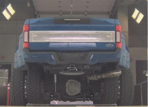 2022 Ford F-450 Limited