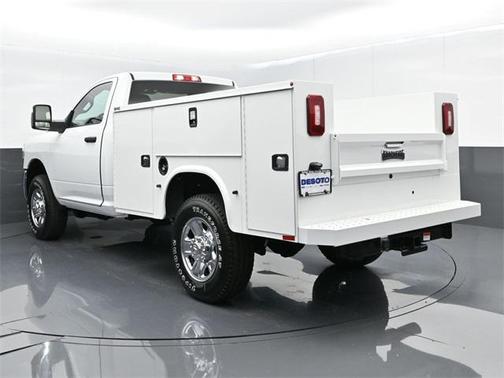 2023 RAM 3500 Tradesman Regular Cab 4x4 8' Box