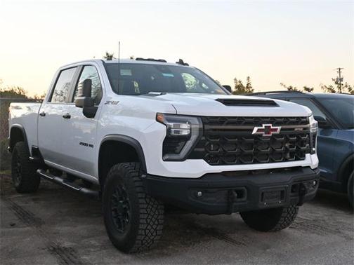 2024 Chevrolet Silverado 2500 4WD Crew Cab Standard Bed ZR2