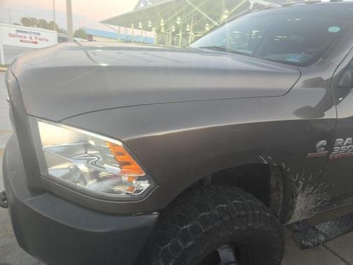 2018 RAM 3500 Tradesman Crew Cab 4x4 8' Box