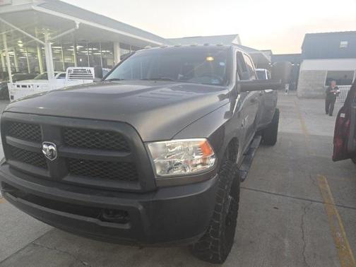 2018 RAM 3500 Tradesman Crew Cab 4x4 8' Box