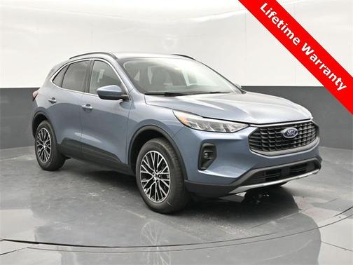 2025 Ford Escape PHEV SE