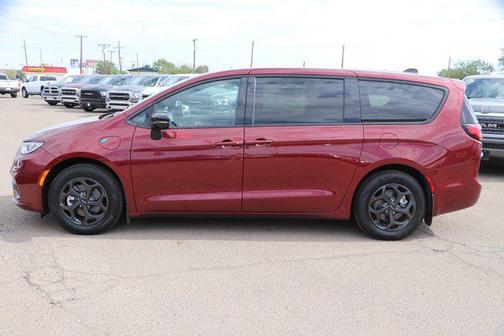 2023 Chrysler Pacifica Hybrid Limited