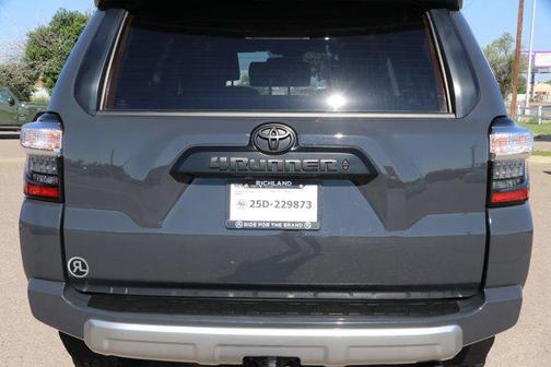 2024 Toyota 4Runner TRD Off Road