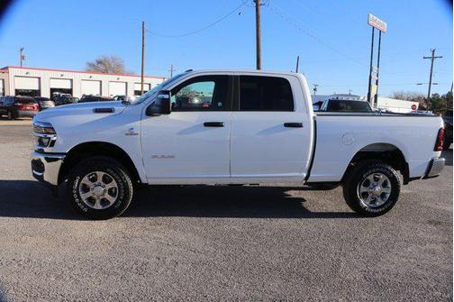 Bright White Clearcoat 2026 RAM 2500 Big Horn Crew Cab 4x4 6'4' Box