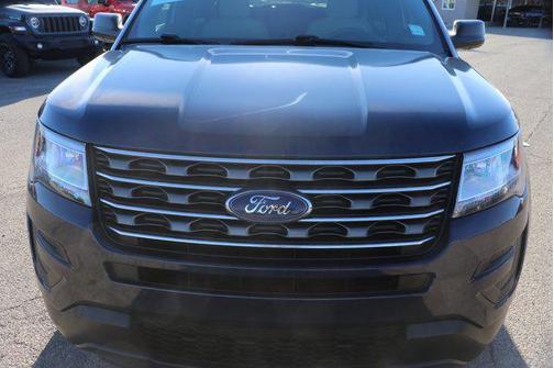 2017 Ford Explorer Base