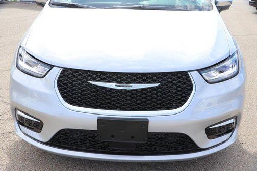 2023 Chrysler Pacifica L