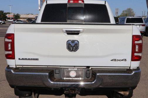 2022 RAM 2500 Laramie Crew Cab 4x4 6'4' Box