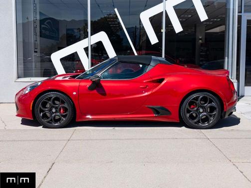 2018 Alfa Romeo 4C Spider Base