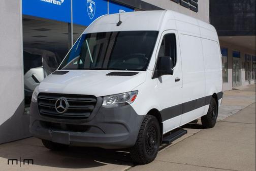 Arctic White 2022 Mercedes-Benz Sprinter 2500 Standard Roof Cargo Van