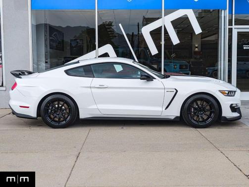 2020 Ford Shelby GT350 Base