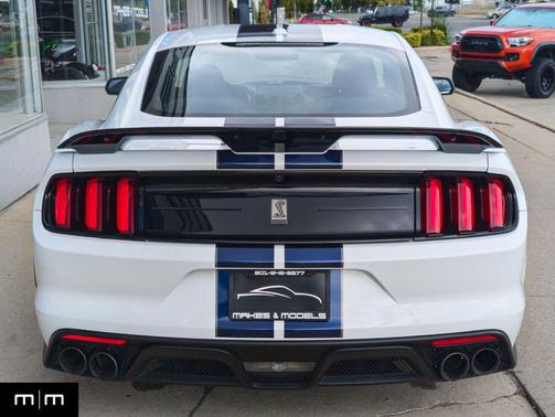 2020 Ford Shelby GT350 Base