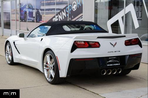 Arctic White 2018 Chevrolet Corvette Stingray Z51