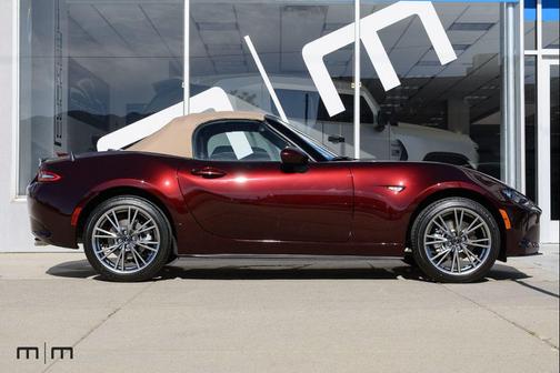 Artisan Red Metallic 2025 Mazda MX-5 Miata 35th Anniversary