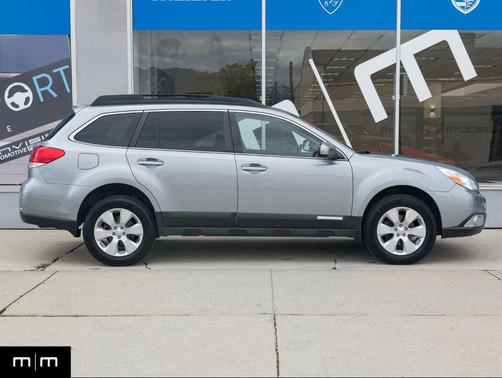2010 Subaru Outback 2.5 i Premium