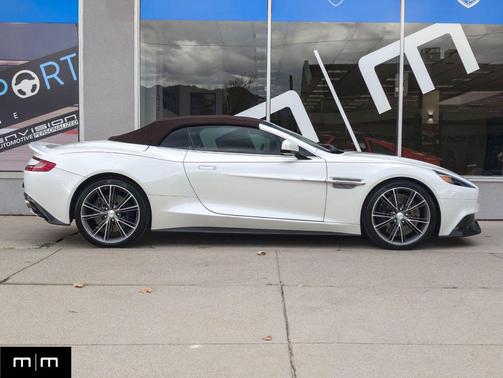 2017 Aston Martin Vanquish Volante