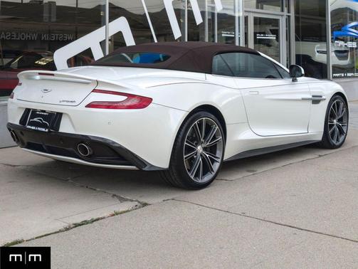 2017 Aston Martin Vanquish Volante