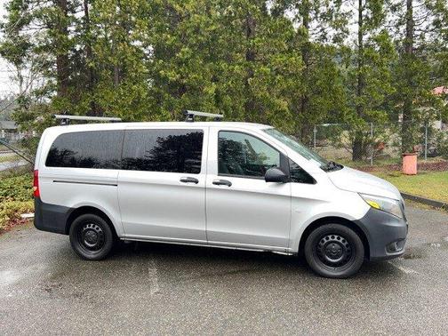 Photo 1 of 43 of 2016 Mercedes-Benz Metris Base