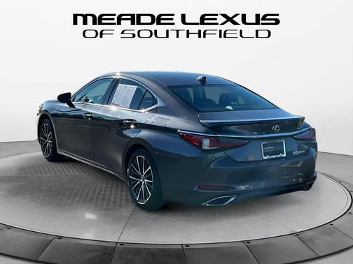 2023 Lexus ES 350 Base
