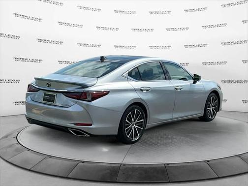 2023 Lexus ES 350 Base
