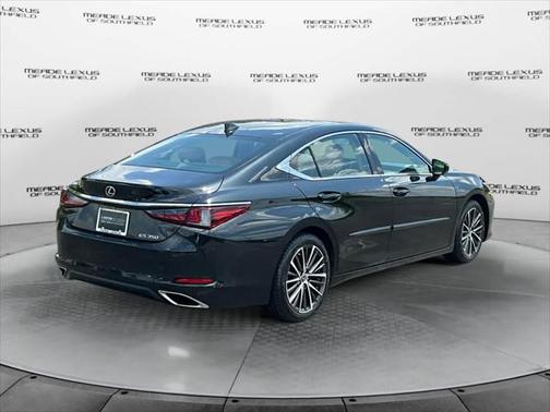 2023 Lexus ES 350 Base