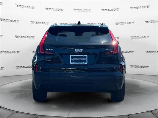 2024 Cadillac XT4 Luxury