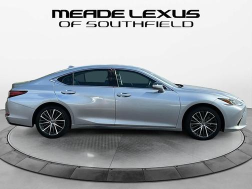 2023 Lexus ES 350 Base