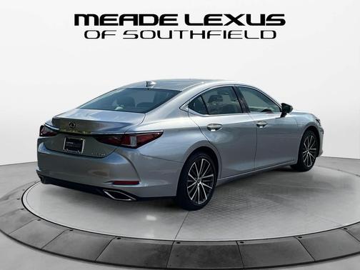 2023 Lexus ES 350 Base