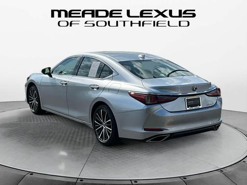 2023 Lexus ES 350 Base