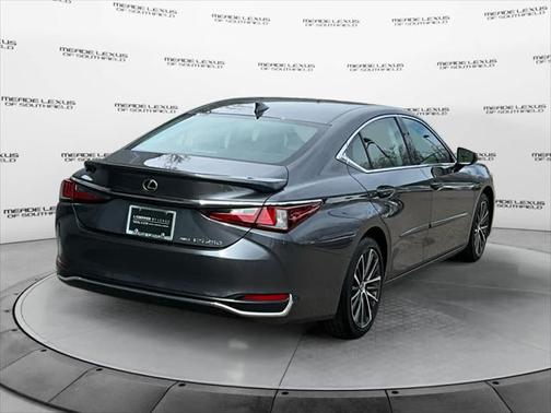 2022 Lexus ES 250 Base