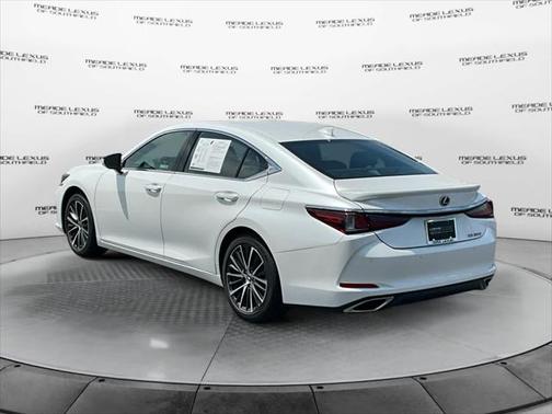 2024 Lexus ES 350 Base