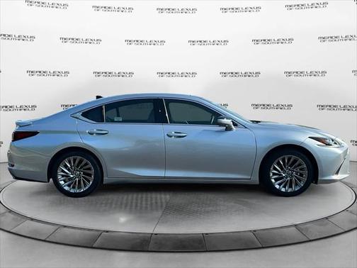 2024 Lexus ES 350 Ultra Luxury
